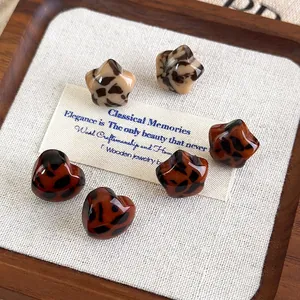 Retro Maillard Style Leopard Print Heart Star Stud Earrings For Women Resin Geometric Tortoise Shell Earrings Fashion Jewelry