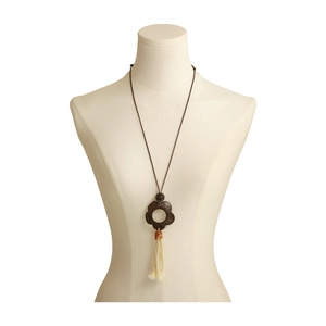 Vintage wooden coconut flower pendant necklace with elegant off-white tassel for women