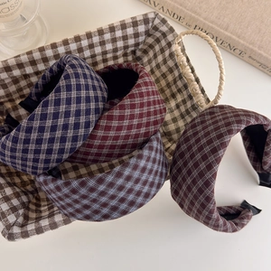 Vintage plaid padded headbands in various colors for an elegant high crown hairstyle look