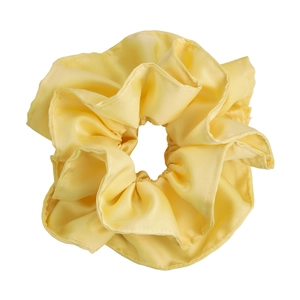 Chouchou élégant en satin de soie jaune avec volants plissés pour coiffures chic
