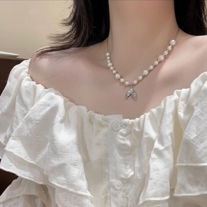 French Elegant Mermaid Fishtail Pendant Necklace With Graduated Imitation Artificial Pearls Stainless Steel Chain Adjustable Sliding Neck Jewelry For Women