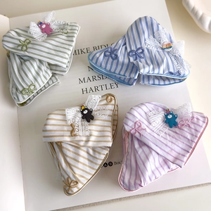 Pinces à cheveux rayées avec nœud en dentelle et motif d'ours en quatre couleurs