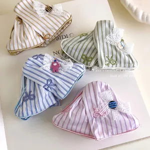 Pince à Cheveux Crabe Rayée Douce Ours Nœud en Tissu Grande Pince Triangle pour Cheveux Épais Femmes Coiffure Élégante