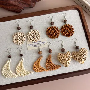 Handmade Wooden Woven Drop Earrings For Women Bohemian Geometric Moon Heart Disc Niche Artistic Style Vacation Jewelry Gift