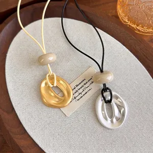 Minimalist Irregular Geometric Alloy Pendant Necklace With Resin Bead Long Adjustable Cord Design Vintage Jewelry For Women