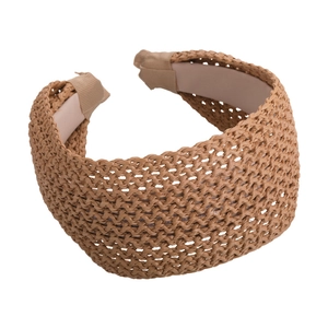 Serre-tête large en paille tressée marron clair pour un look d'été élégant et raffiné