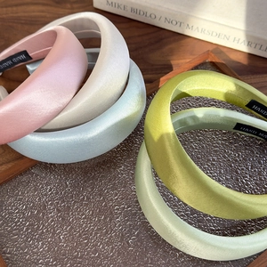 Elegant 4cm wide satin padded headbands in macaron colors with silk texture