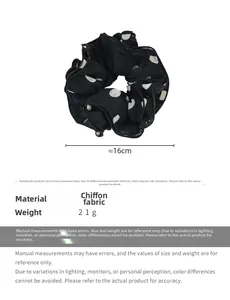 Vue détaillée montrant le diamètre de 16cm et le poids de 21g du chouchou en mousseline à pois