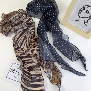Donna Retro Leopardo Pois Stampato Sciarpa Stretta Lunga Leggera Poliestere Chiffon Cravatta Moda Accessorio per Capelli