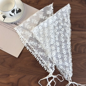 French retro white lace triangular scarf set with floral embroidery and decorative tassels
