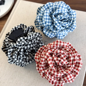 Three-piece set of French vintage gingham flower hair claws in red, blue, and black colors