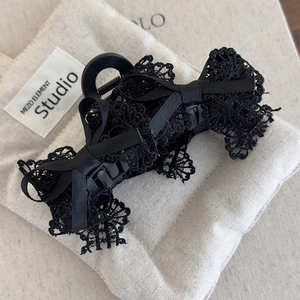 Elegant French black lace bow hair claw clip for women stylish hair accessories