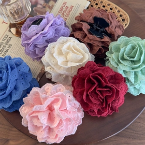 Elegant floral lace hair claws set in 7 colors for women with vintage embroidered rose design