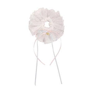 Scrunchie principessa in pizzo bianco con tulle, pois, nastri e ciondolo a cuore