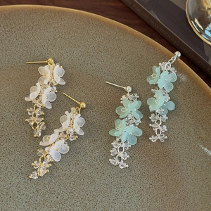 Bohemian blue flower earrings with crystal tassels in white and pale cyan floral styles