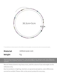 Détail du collier de perles en résine colorées de 0,3 cm avec chaîne argentée ajustable