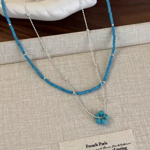 Collier double rang perles de turquoise bleues avec pendentif fleur style bohème