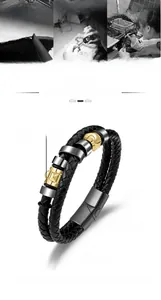 Détail du bracelet en cuir tressé noir avec des anneaux en acier inoxydable or et argent