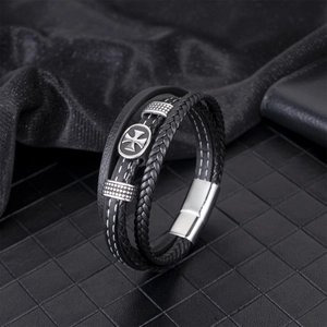 Bracelet multicouche en cuir noir avec breloque croix en acier inoxydable et fermoir aimanté