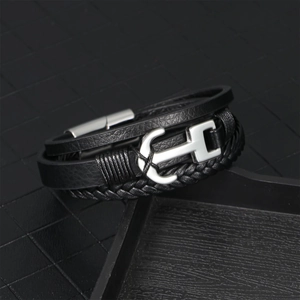 Bracciale multistrato in pelle nera con ciondolo ad ancora in acciaio inox da uomo