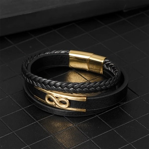 Bracelet multicouche en cuir tressé pour homme avec symbole infini doré et fermoir