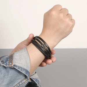 Pulsera multicapa de cuero trenzado para hombre con cierre magnético de acero inoxidable