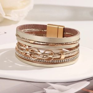 Bracciale multistrato in pelle PU color oro champagne con strass e chiusura magnetica
