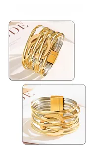 Vue détaillée du bracelet multicouche doré minimaliste avec fermoir magnétique chic