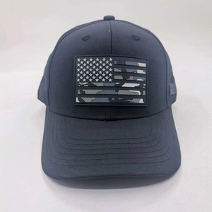 Schwarze Baseballkappe mit Camouflage-US-Flaggen-Patch für optimalen Outdoor-Sonnenschutz