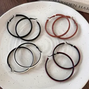 Vintage Minimalist Alloy Leather Wrapped Oversized Hoop Earrings For Women Retro Painted Brown Purple Geometric Earrings