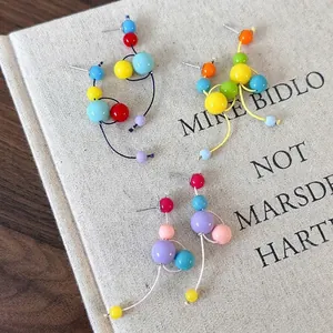 Boucles d'Oreilles Clous en Perles de Résine Dopamine pour Femmes Boucles d'Oreilles Boule de Couleur Contrastée Bijoux Style Coréen