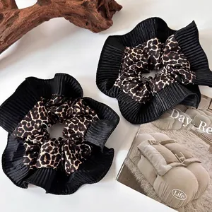 Vintage Leopard Print Splicing Black Pleated Scrunchie Large Elastic Hair Ties Fashionable Fabric Hair Band For Women