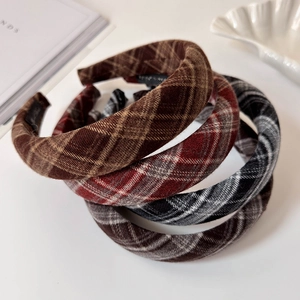 Vintage plaid fabric headband set in autumn colors for women with padded stylish design