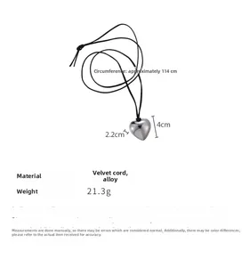 Spécifications de taille pour collier cœur avec cordon en velours noir et dimensions