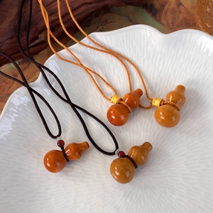 Collier Pendentif Calebasse en Bois de Style Chinois Vintage Avec Chaîne en Corde Tressée Perle de Chance en Métal Accents d'Agate Sautoir Bijoux pour Femmes