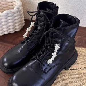 Elegant Faux Artificial Pearl Flower Shoe Clips For Sneakers Boots DIY Shoe Lace Accessories For Women Wedding Shoe Decorations