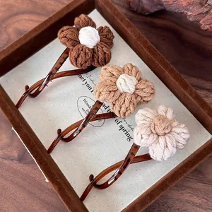 Pince à Banane Fleur en Fil de Crochet Fait Main Pour Femmes Motif Tortue Rétro Pince à Cheveux en Acrylique Style Coréen