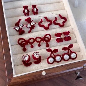 Boucles d'Oreilles Clous Ours Rose Floqué Rouge Vintage Avec Tige en Cuivre Élégantes Boucles d'Oreilles Strass Cœur Künstliche Perle pour Femme