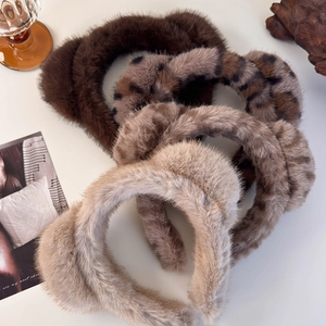 Détails de serre-têtes en peluche douce à oreilles de chat en diverses couleurs