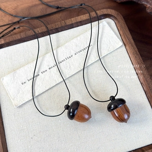 Vintage Wood Acorn Pendant Necklace For Women Ethnic Style Mori Girl Pinecone Sweater Chain Adjustable Wax Rope Jewelry