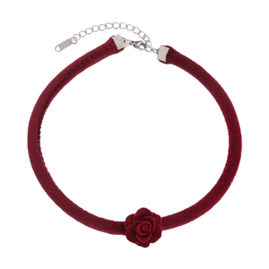 Collier choker rose en velours bordeaux fait main avec chaîne d'extension réglable