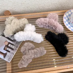Plüsch Kunstpelz Haarklammer Groß Weich Fuzzy Shark Clips Koreanischen Stil Herbst Winter Haarschmuck Für Damen Dekorative Styling