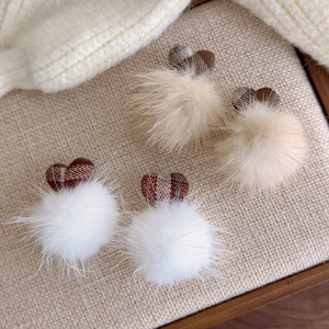 Brown plaid heart plush pompom earrings in white and apricot faux mink fur