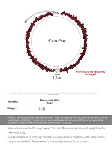 Détail du collier de pierres bordeaux avec perle de 12mm et chaîne de 41cm plus 7cm