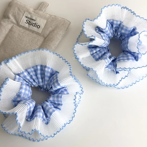 Coleteros de cuadros azules y blancos con bordes de encaje, set de 2 con pequeña bolsa de tela