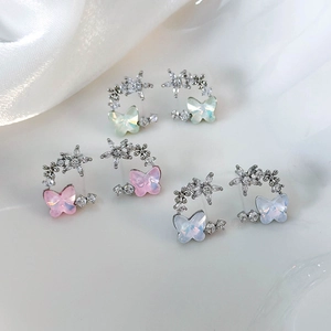 Niche petal butterfly stud earring set with starburst design and zircon stones
