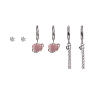 Juego de pendientes de corazones rosas con tachuelas y colgantes de circonita