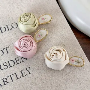 Vintage 3D Satin Rose Flower Hair Clip French Style Alloy Floral Duckbill Clip Elegant Handmade Side Hairpin For Women Accessory