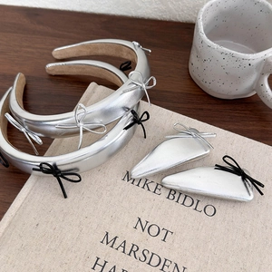 Silver metallic leather bow headband and hair clips set with high crown padding
