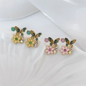 Vintage Enamel Butterfly Flower Stud Earrings For Women Alloy Rhinestone Sweet Floral Earrings Elegant Daily Jewelry
